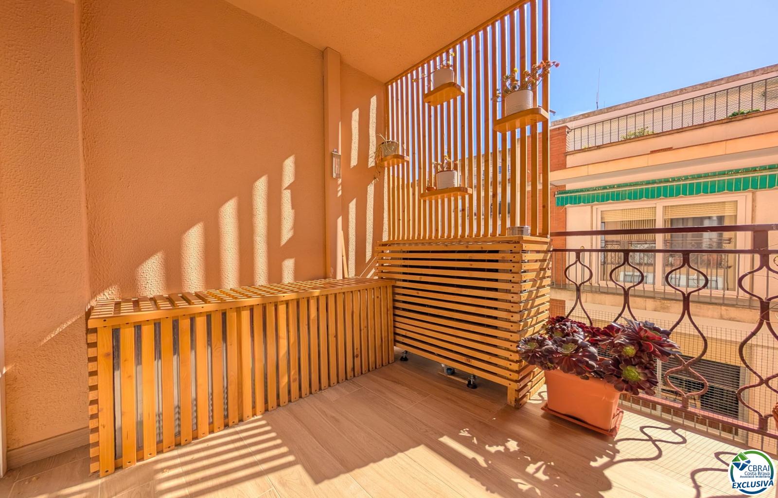 Renovated apartment with 3 bedrooms 100 m from the beach in Roses. - Centre - Ref. CBR6355 - photo 26