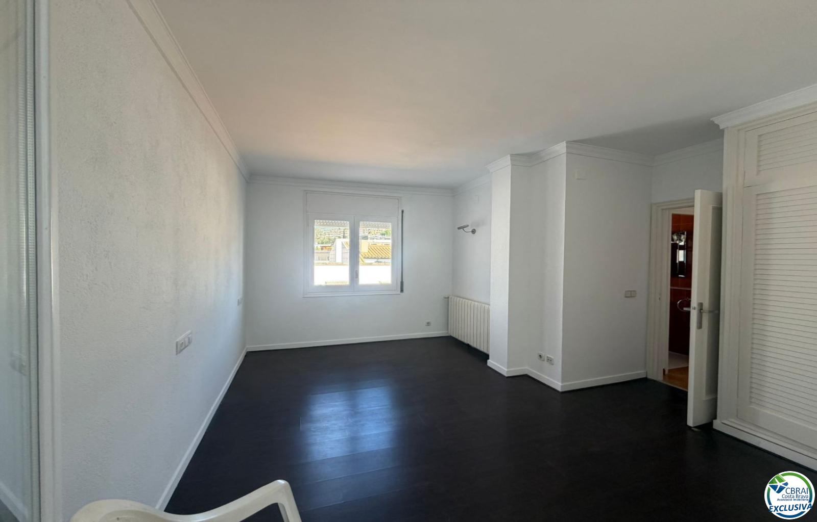 Penthouse in the heart of Roses, - Centre - Ref. CBR6397 - photo 39