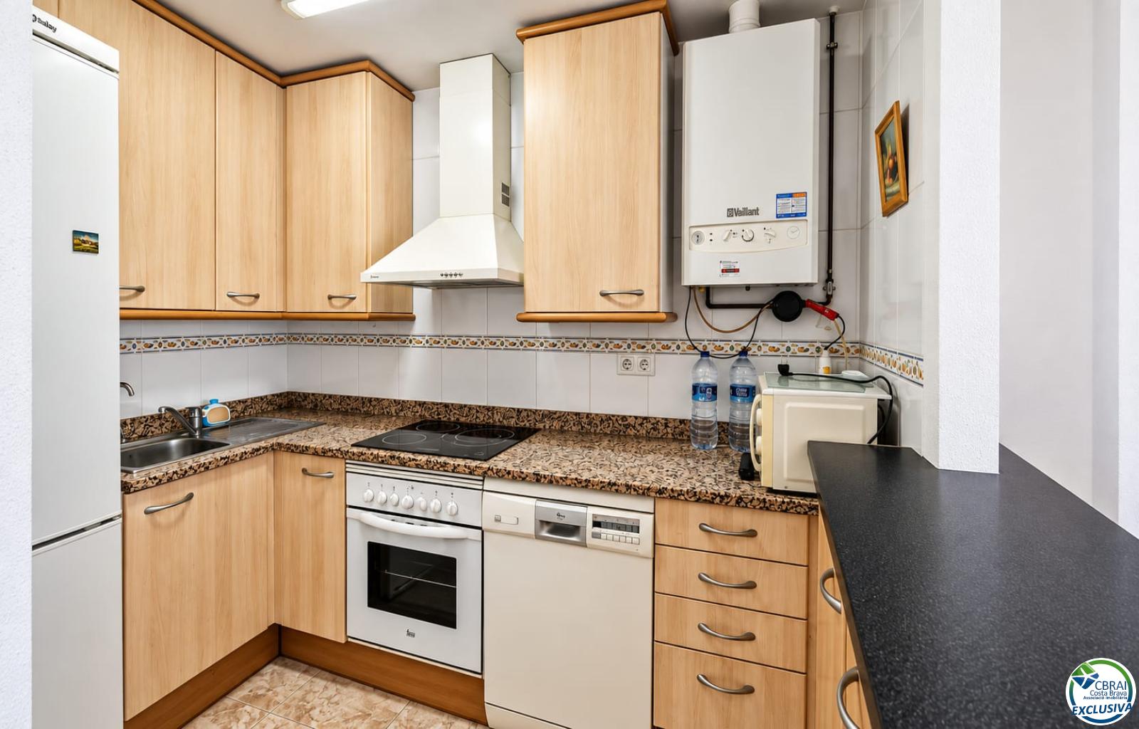 3-Bedroom Duplex Penthouse with Spacious Terraces, Swimming Pool and Parking - Centre - Ref. CBR6677 - photo 4