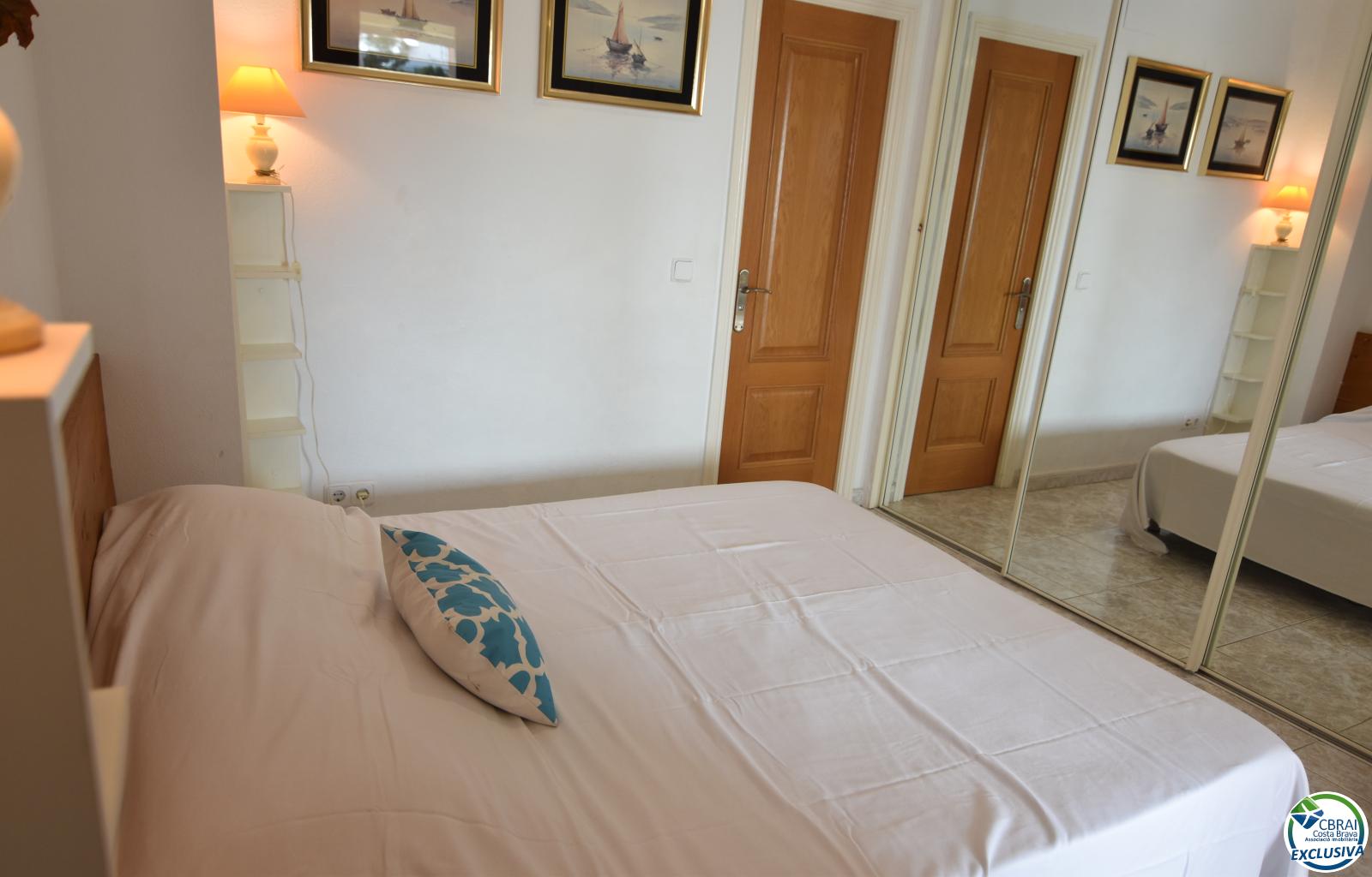 Apartment with tourist license in Santa Margarita, Roses, with terrace and communal swimming pools. - Santa Margarida - Ref. CBR6476 - photo 14