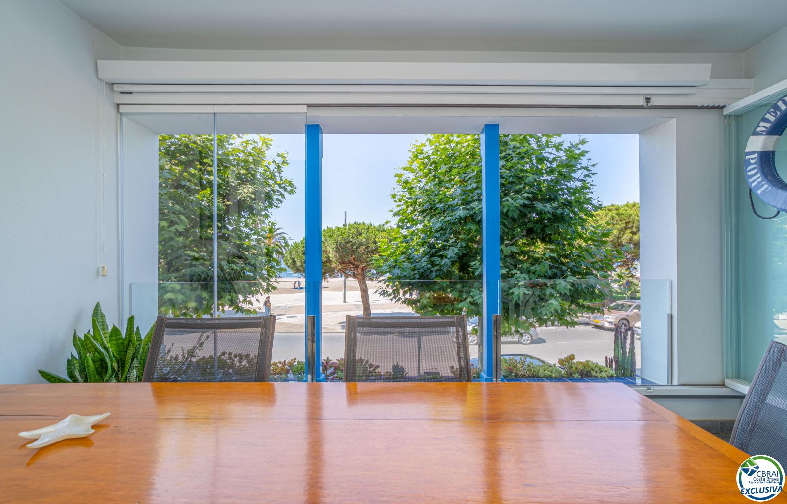 Magnificent Seafront Apartment - Centre - Ref. CBR5993 - photo 19