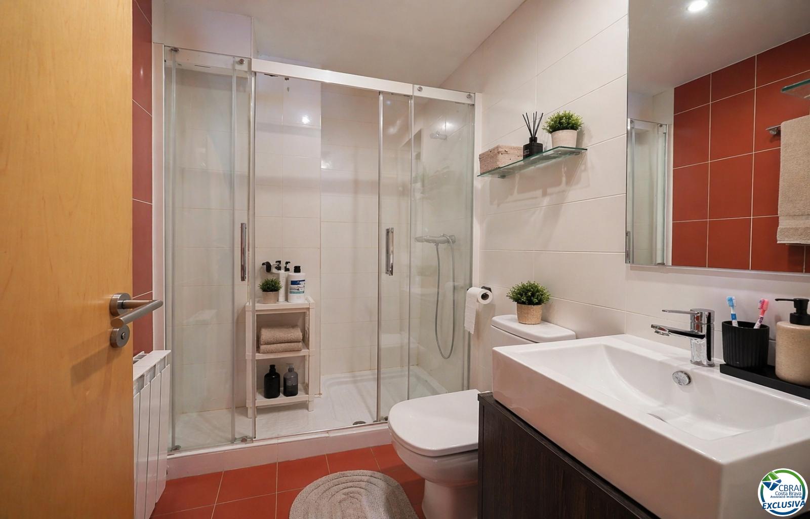 Penthouse duplex with large terrace and parking in central Roses - Centre - Ref. CBR6427 - photo 10