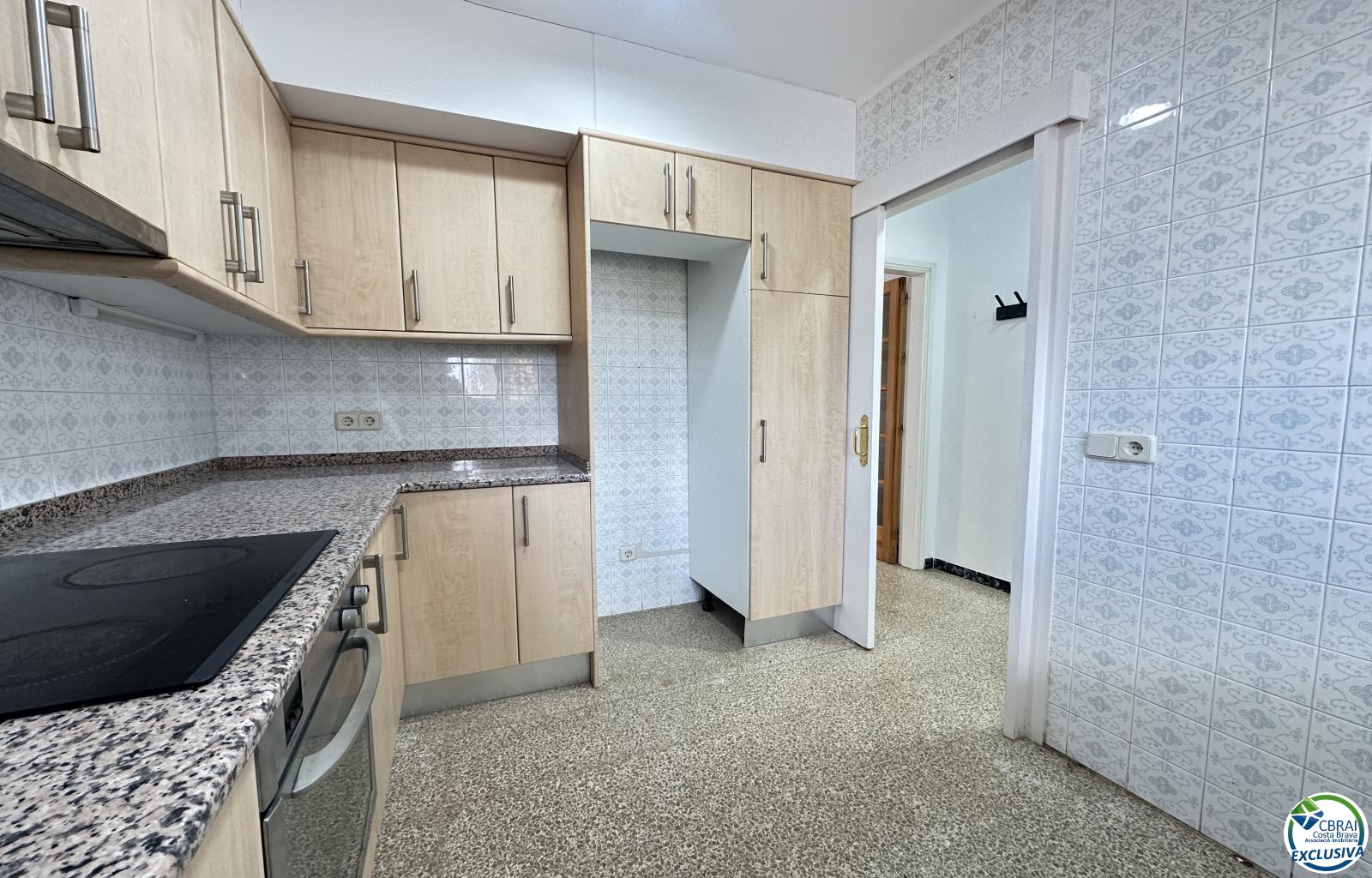 Spacious apartment next to the beach and shops - Sant Mori - Ref. CBR6561 - photo 3