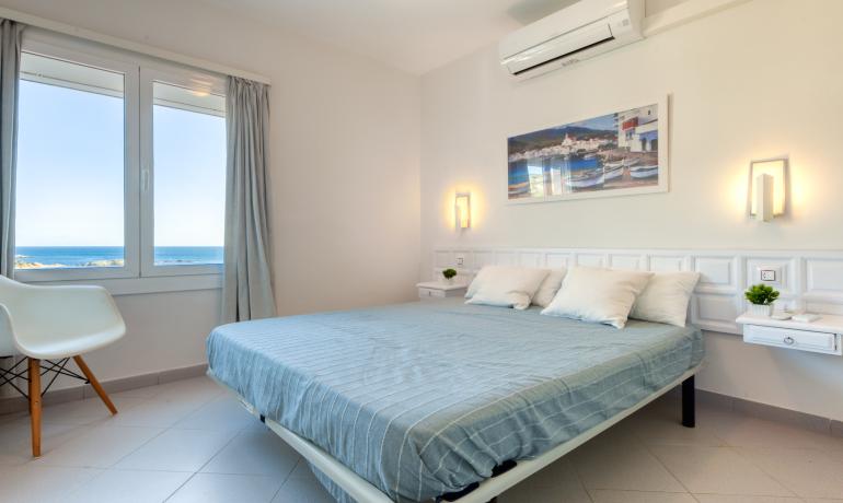 Sea View Apartment with Tourist License in Canyelles Petites
