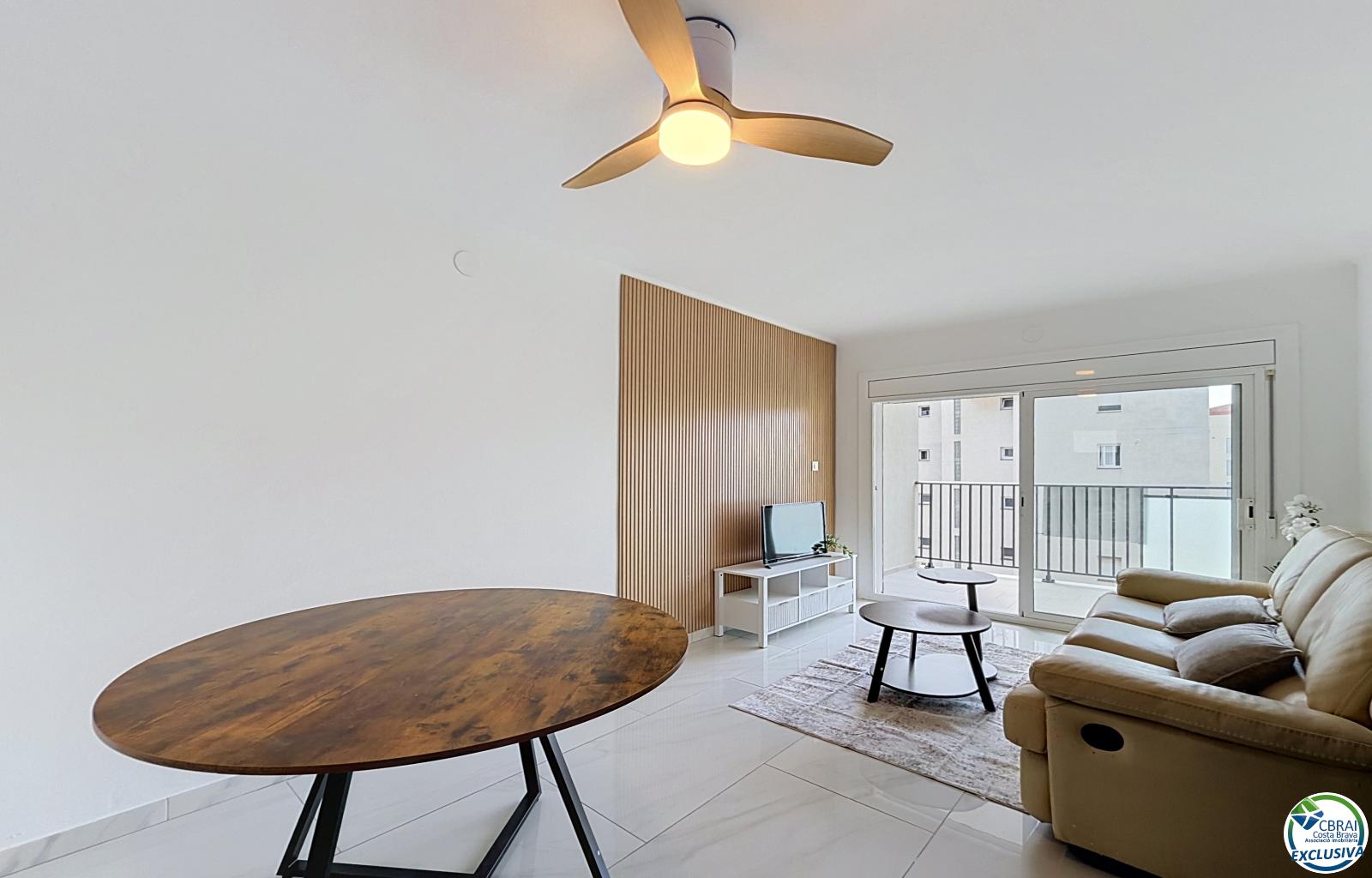 Appartement 2 chambres rénové avec terrasse à Santa Margarida, Rosas - Ref. CBR6684 - photo 12