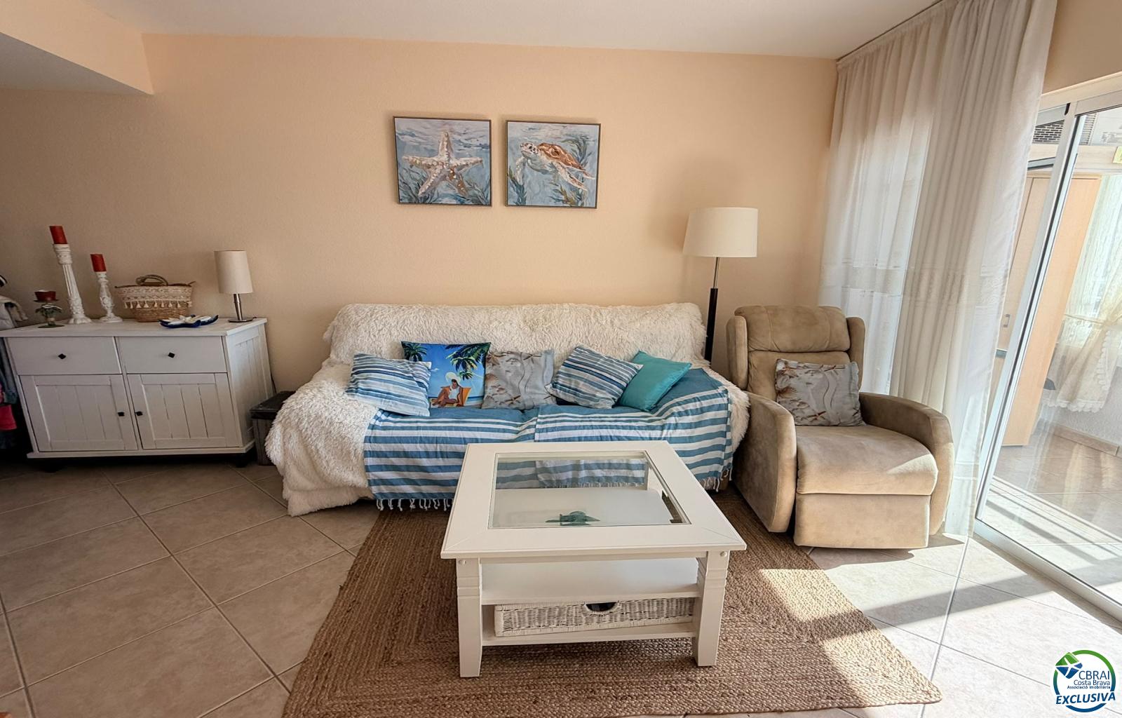Seafront location, spectacular sea views and fully renovated - Santa Margarida - Ref. CBR6663 - photo 12