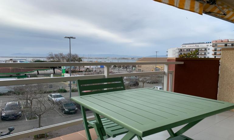 for saleFlat/Apartment Roses