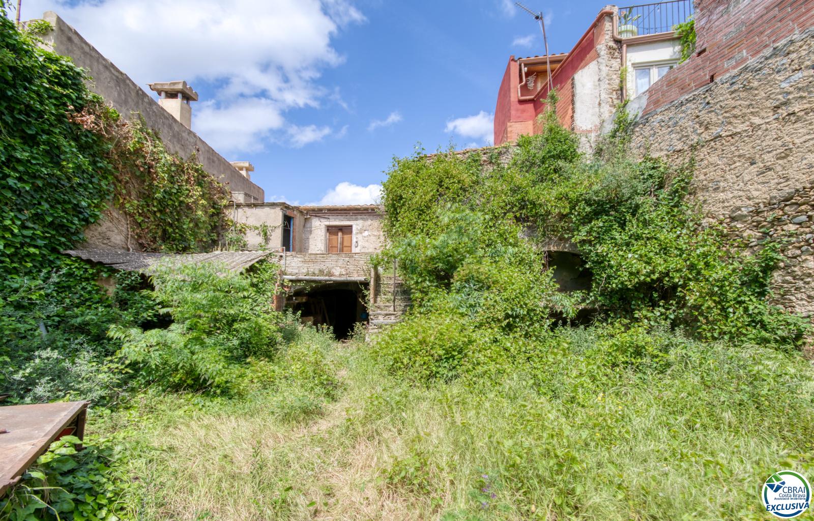 Authenticity and Potential: Village House with "Voltes Catalanes" in the Heart of Palau-saverdera - Centre - Ref. CBR6447 - photo 47