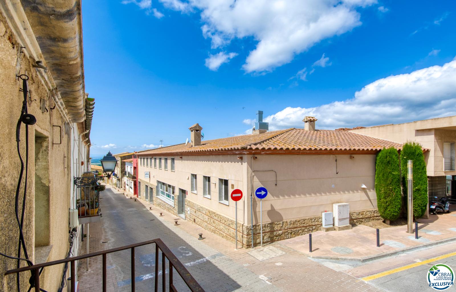 Authenticity and Potential: Village House with "Voltes Catalanes" in the Heart of Palau-saverdera - Centre - Ref. CBR6447 - photo 42
