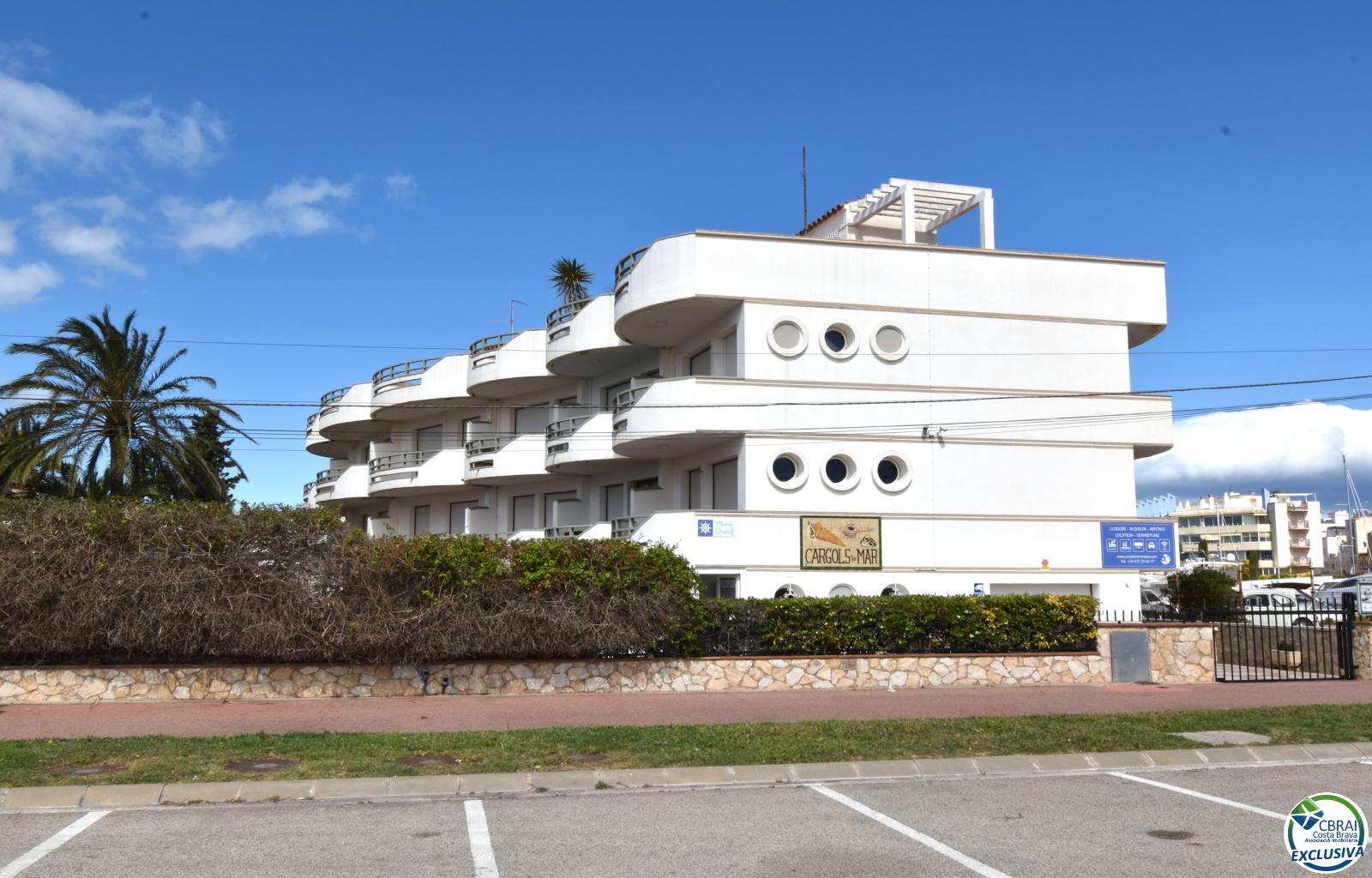 EMPURIABRAVA: Exclusive complex of six houses with moorings on the seafront for sale - Salins - Ref. CBR6609 - photo 3