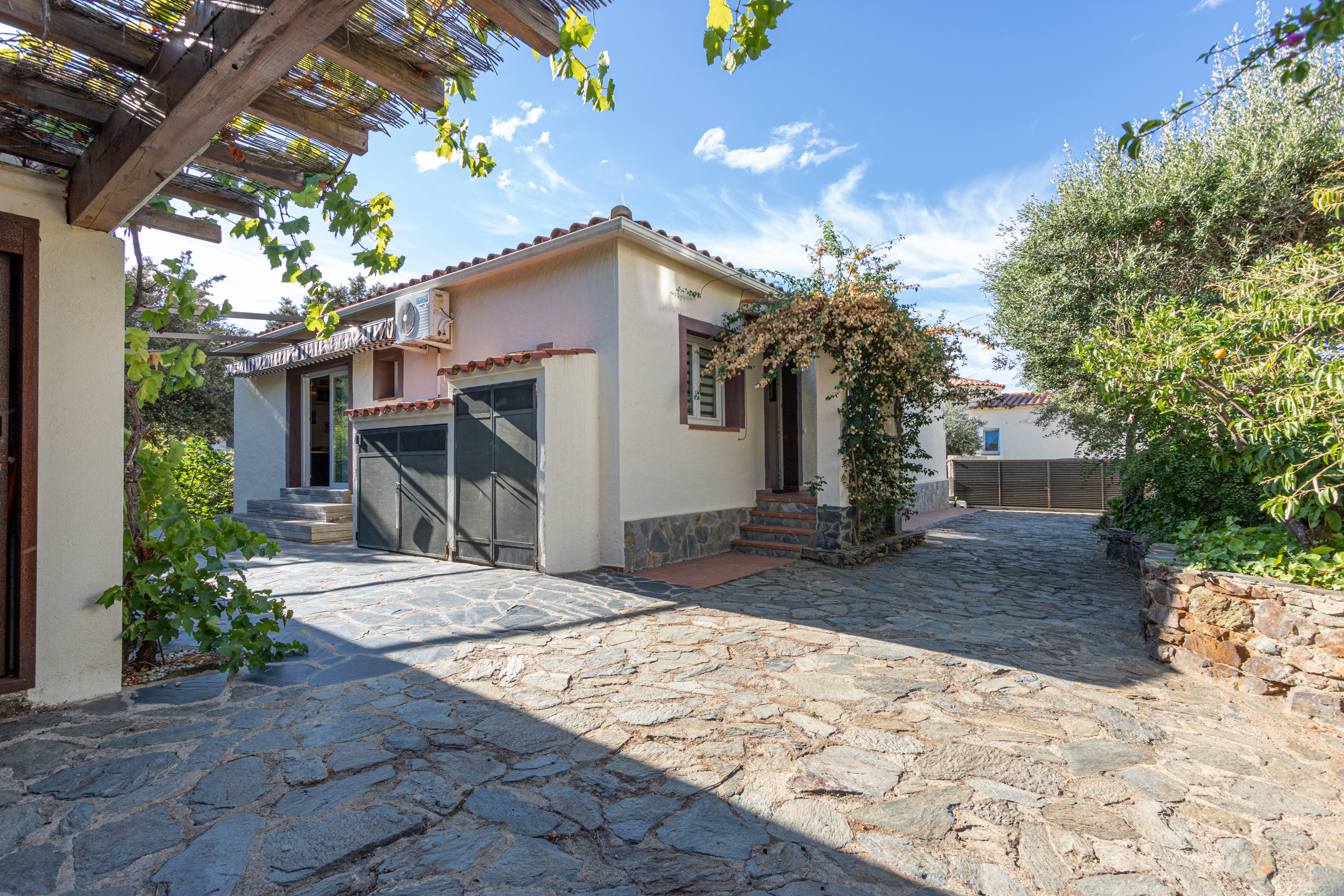 Casa - Roses