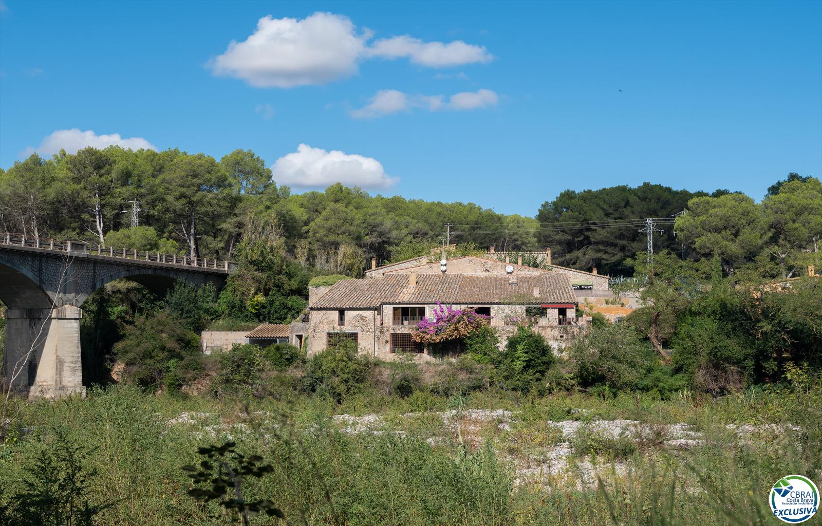 Exclusive Historic Estate in Alt Empordà with 7 Residences, Rural Tourism Licence and Established Profitability - Casc urbà - Ref. CBR6515 - photo 9