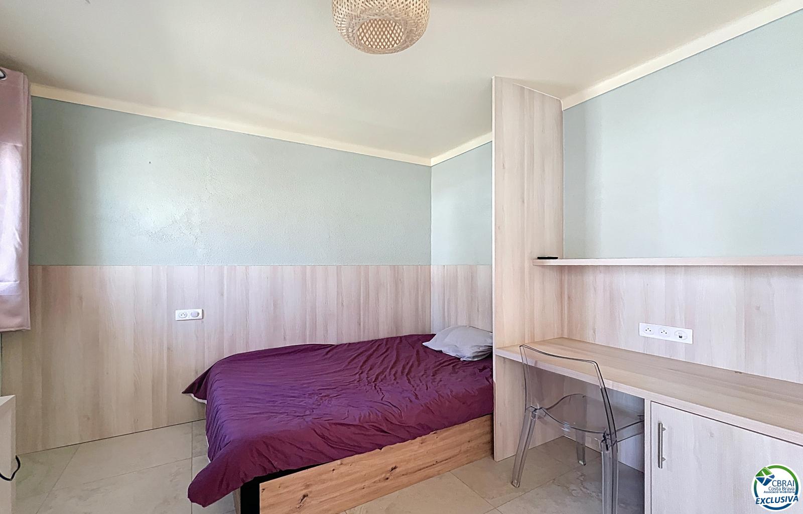 Renovated house with 5 bedrooms and tourist license in Empuriabrava, Peni area. - Ref. CBR6475 - photo 38