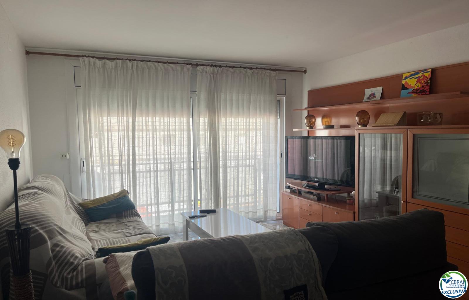 Large apartment in the center of Roses with elevator. - Centre - Ref. CBR6552 - photo 4