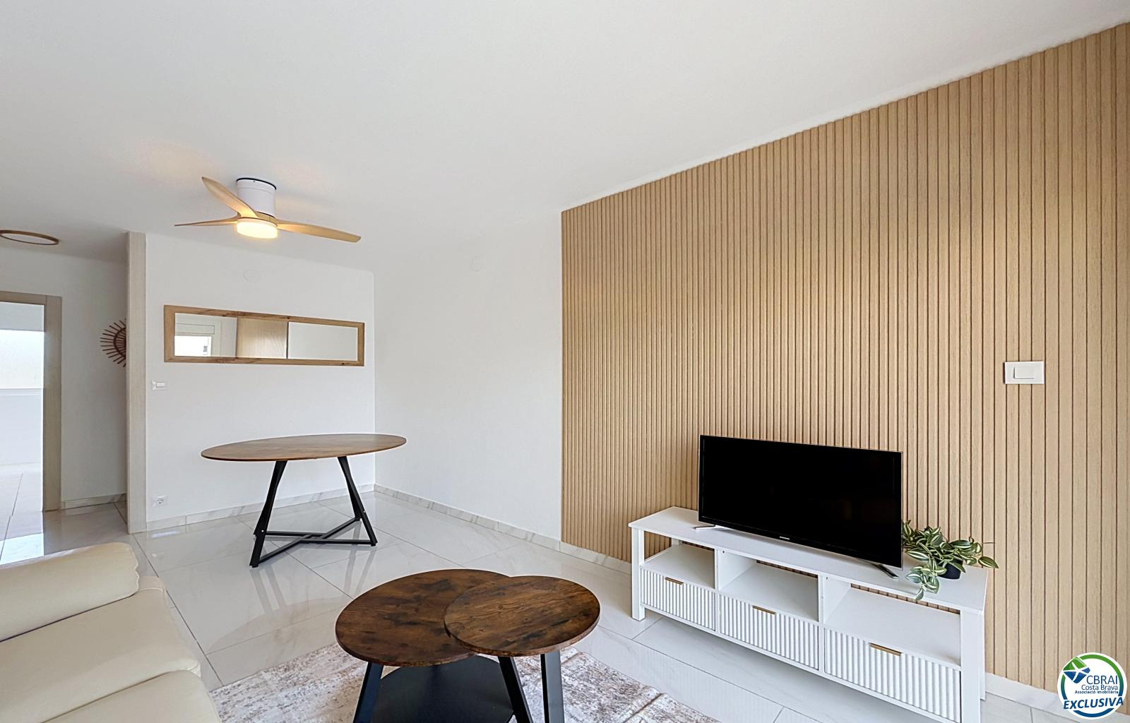 Appartement 2 chambres rénové avec terrasse à Santa Margarida, Rosas - Ref. CBR6684 - photo 9
