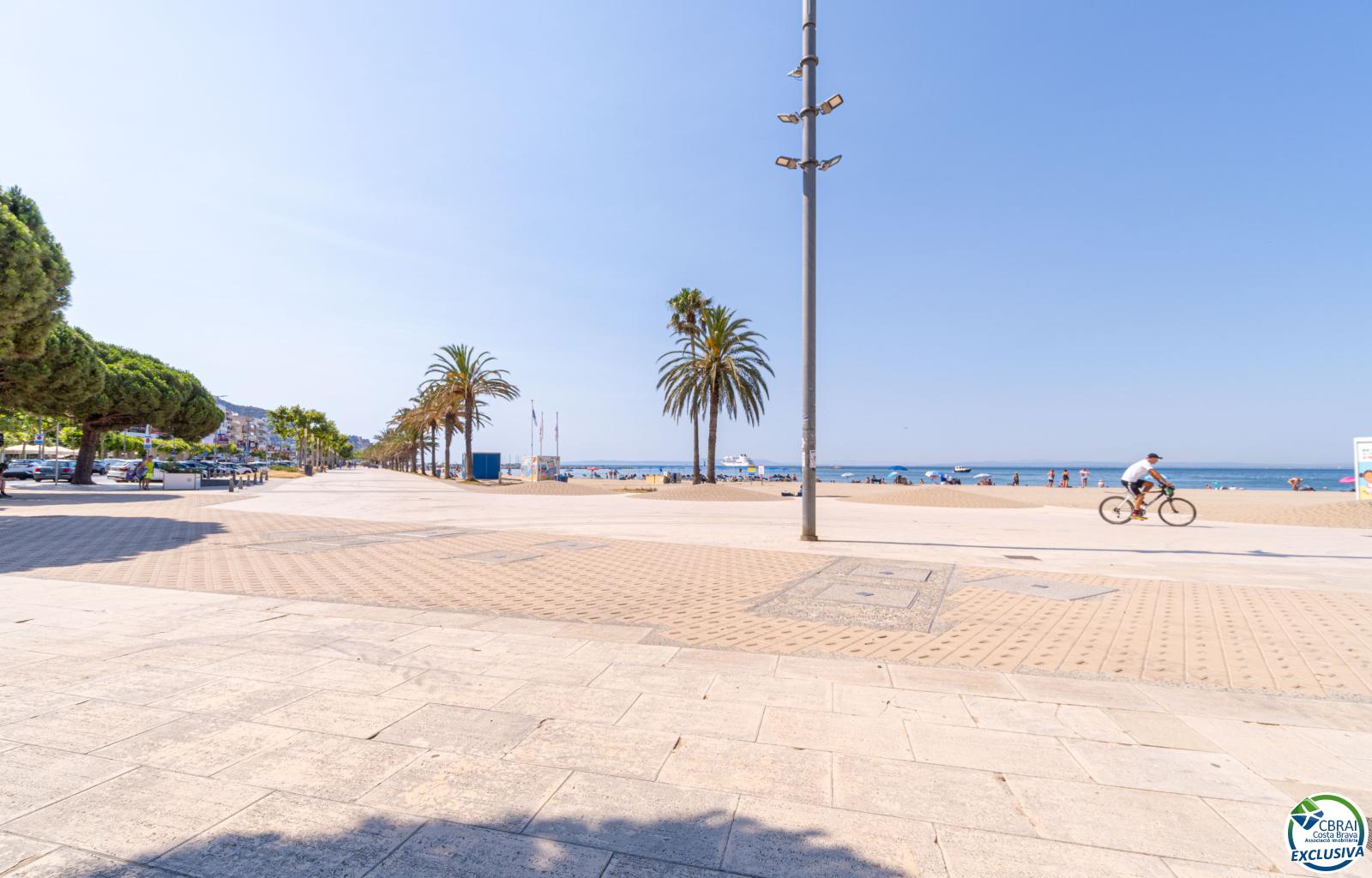 Magnificent Seafront Apartment - Centre - Ref. CBR5993 - photo 6