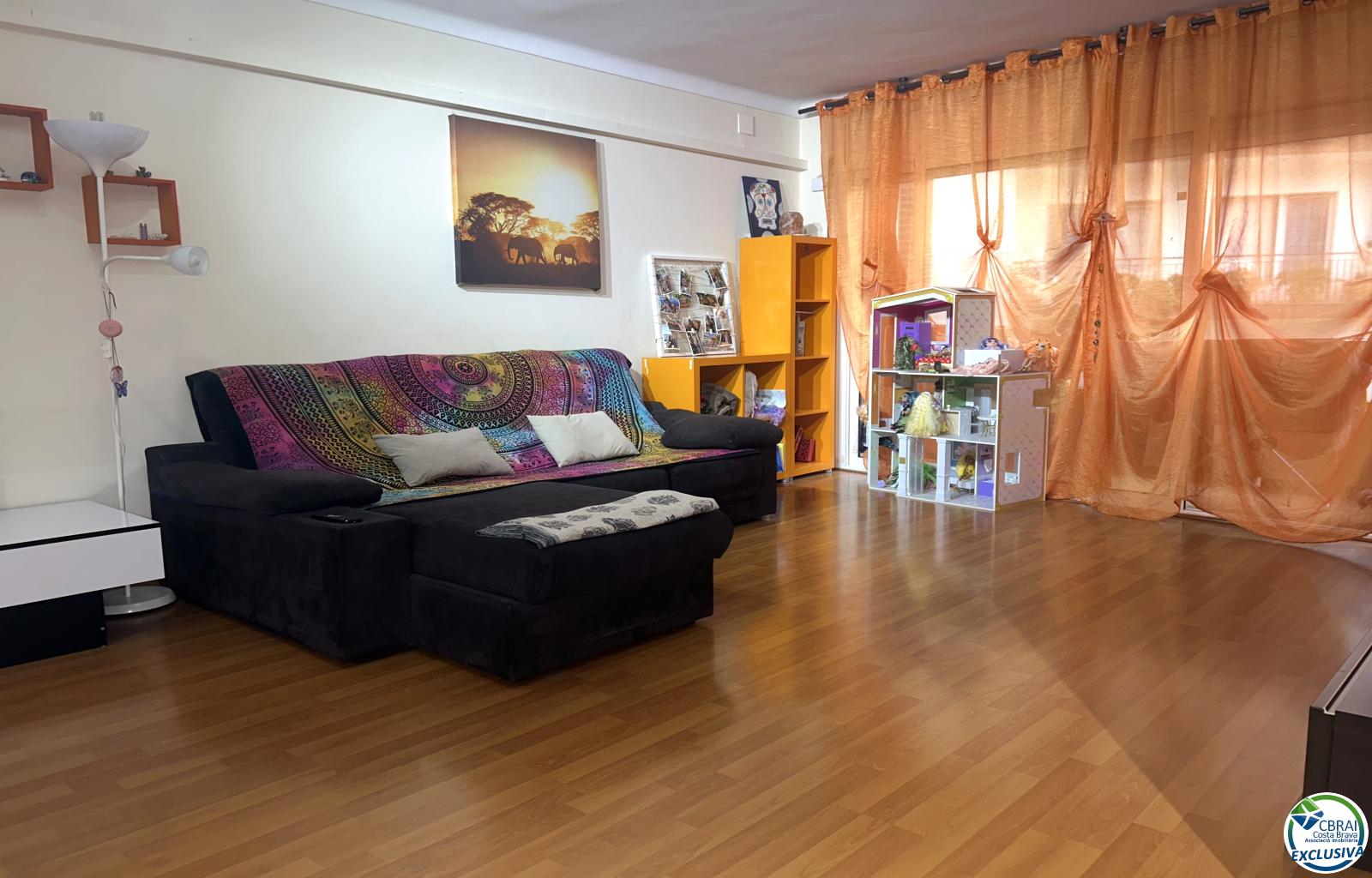 Renovated apartment in the center of Llançà, ready to move in - La Vila - Ref. CBR6673 - photo 9