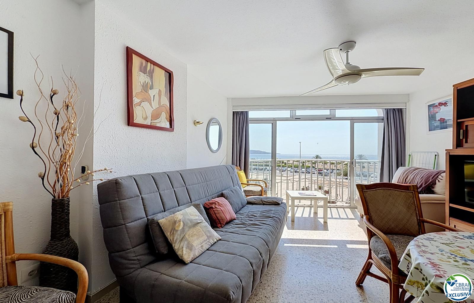 Apartment just steps from the beach with sea views in Empuriabrava - Muga - Ref. CBR6662 - photo 3