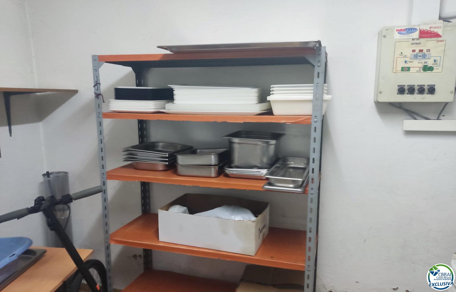 For sale commercial premises, former butcher shop. - Puigmal - Ref. CBR6667 - photo 13