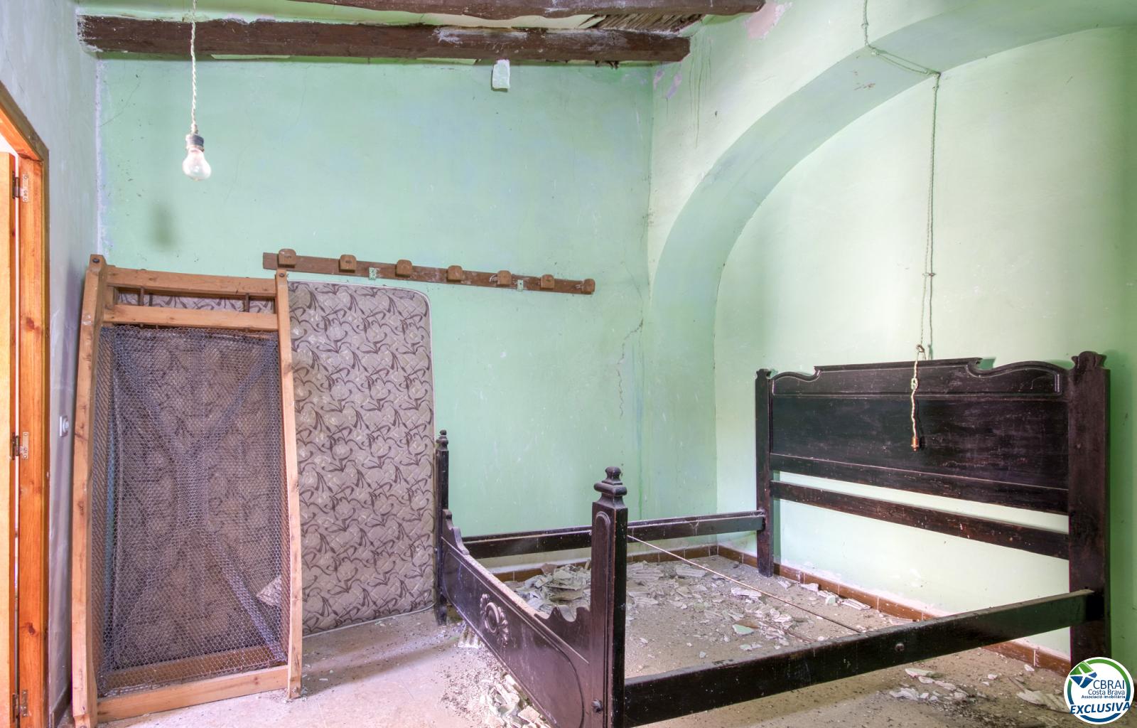 Authenticity and Potential: Village House with "Voltes Catalanes" in the Heart of Palau-saverdera - Centre - Ref. CBR6447 - photo 13