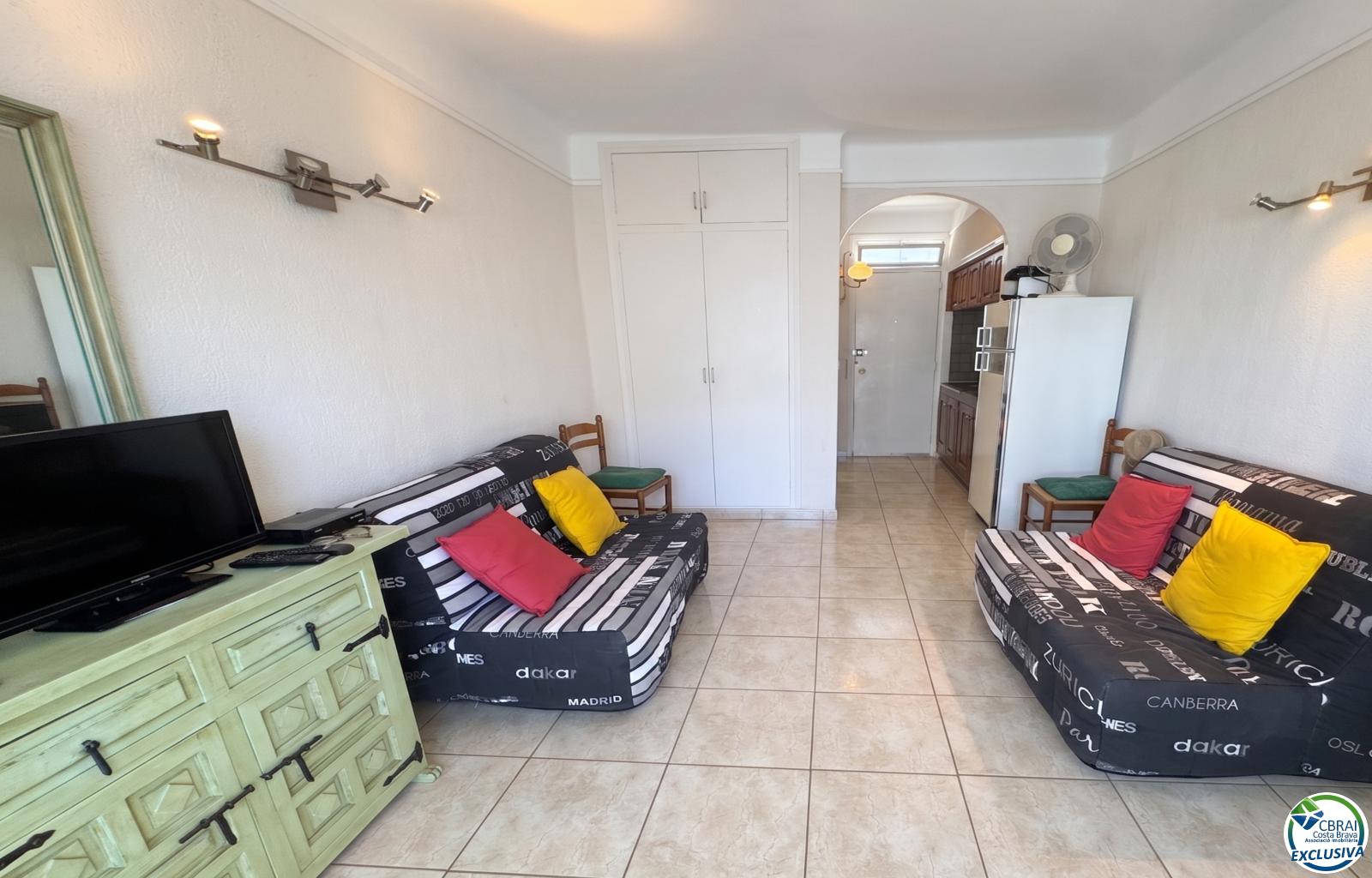Studio with terrace 30 m from the beach — 4th floor, Salatar, Roses - Ref. CBR6594 - photo 4