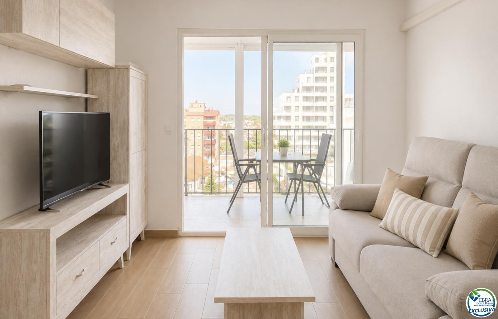 Appartement entièrement rénové à seulement 100 mètres de la plage Licence touristique