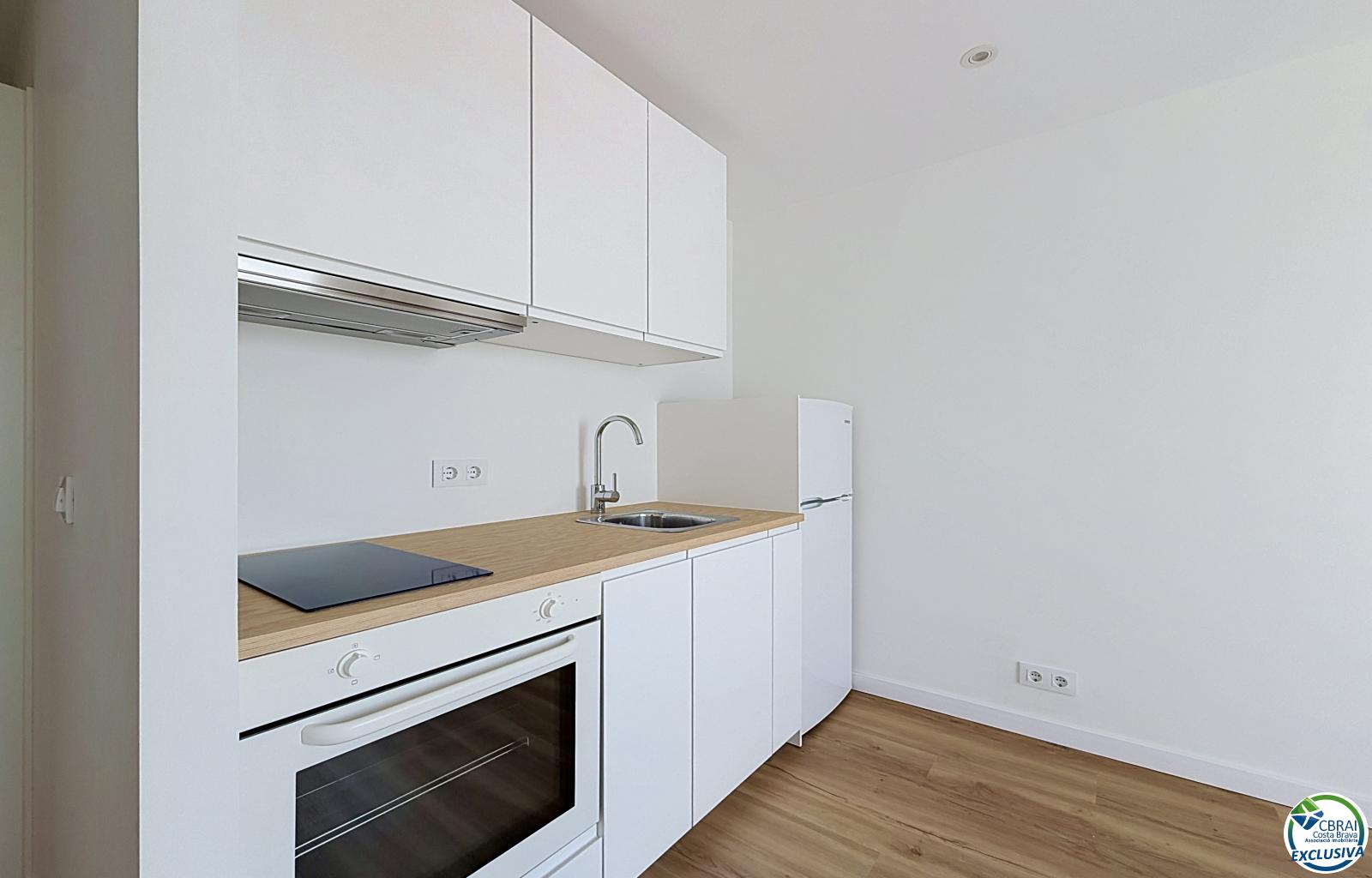 Apartment on the seafront in Empuriabrava - Muga - Ref. CBR6652 - photo 4
