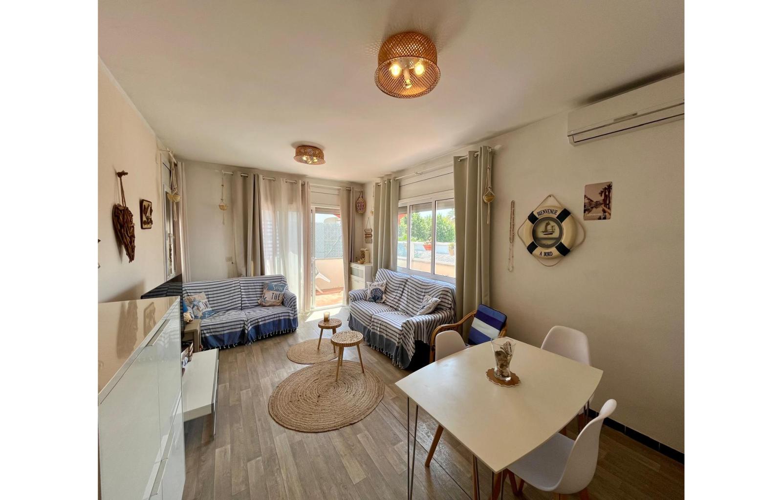 Cozy 85 m² apartment with a large balcony 250m from the beach in Empuriabrava. - Moxo - Ref. CBR6510
