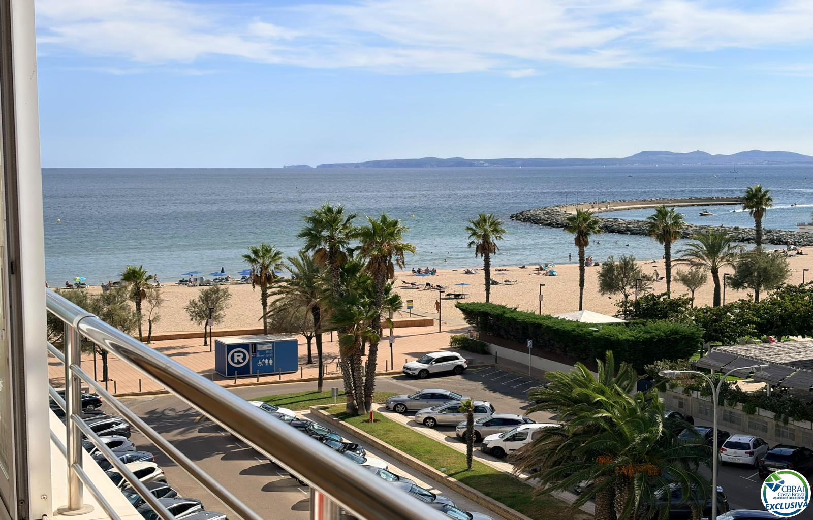Seafront location, spectacular sea views and fully renovated - Santa Margarida - Ref. CBR6663 - photo 34
